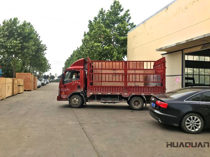 一臺(tái)移動(dòng)靜音拖車柴油發(fā)電機(jī)組在6.12號(hào)發(fā)往河南省項(xiàng)城市