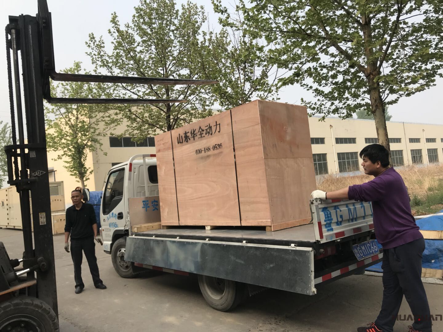 8月17日，一臺100kw標配柴油發電機組從華全動力成功發往山西