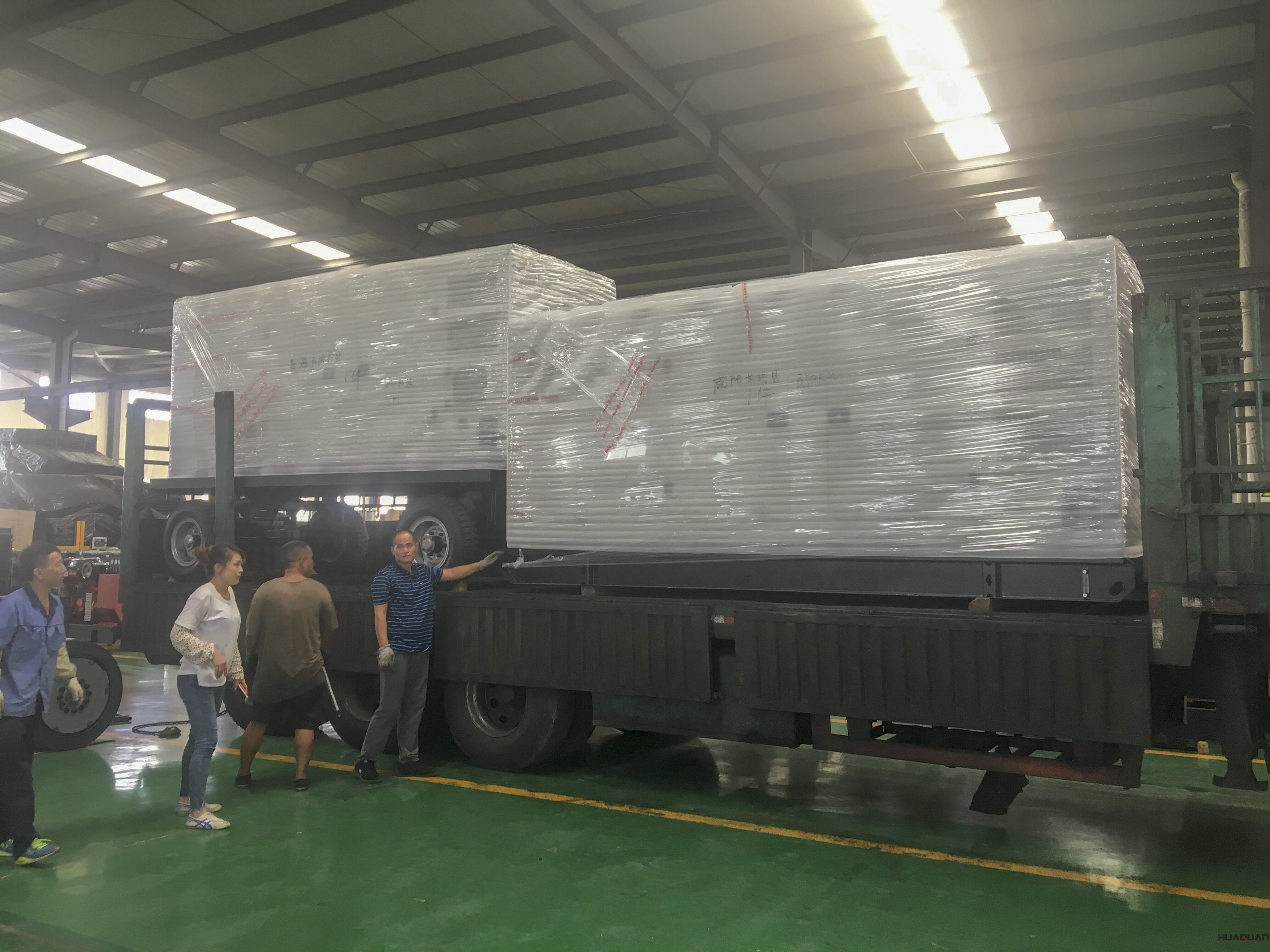 8月17日，一臺(tái)300kw標(biāo)配柴油發(fā)電機(jī)組從華全動(dòng)力發(fā)往湖北