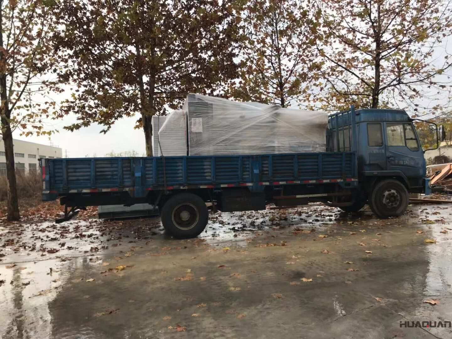 廣西林先生從華全動力采購的一臺500kw自動化柴油發電機組于11月8日順利發往目的地