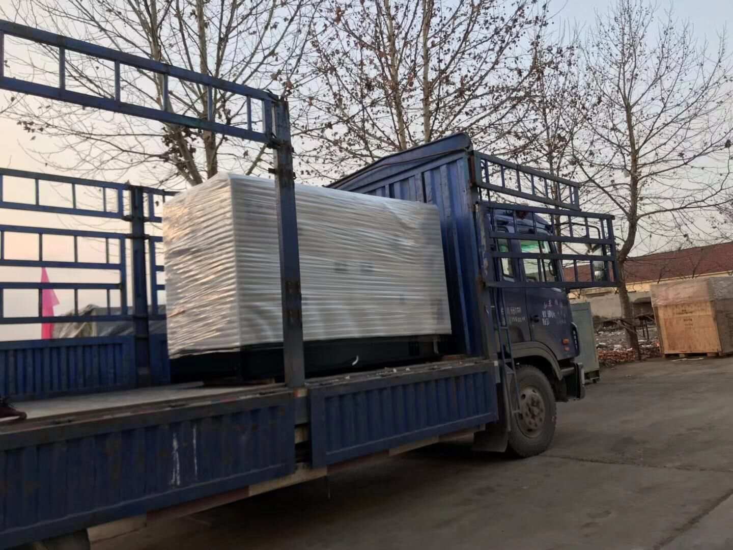 華全動力一臺50kw標(biāo)配柴油發(fā)電機組已于12月18日順利發(fā)往河北省